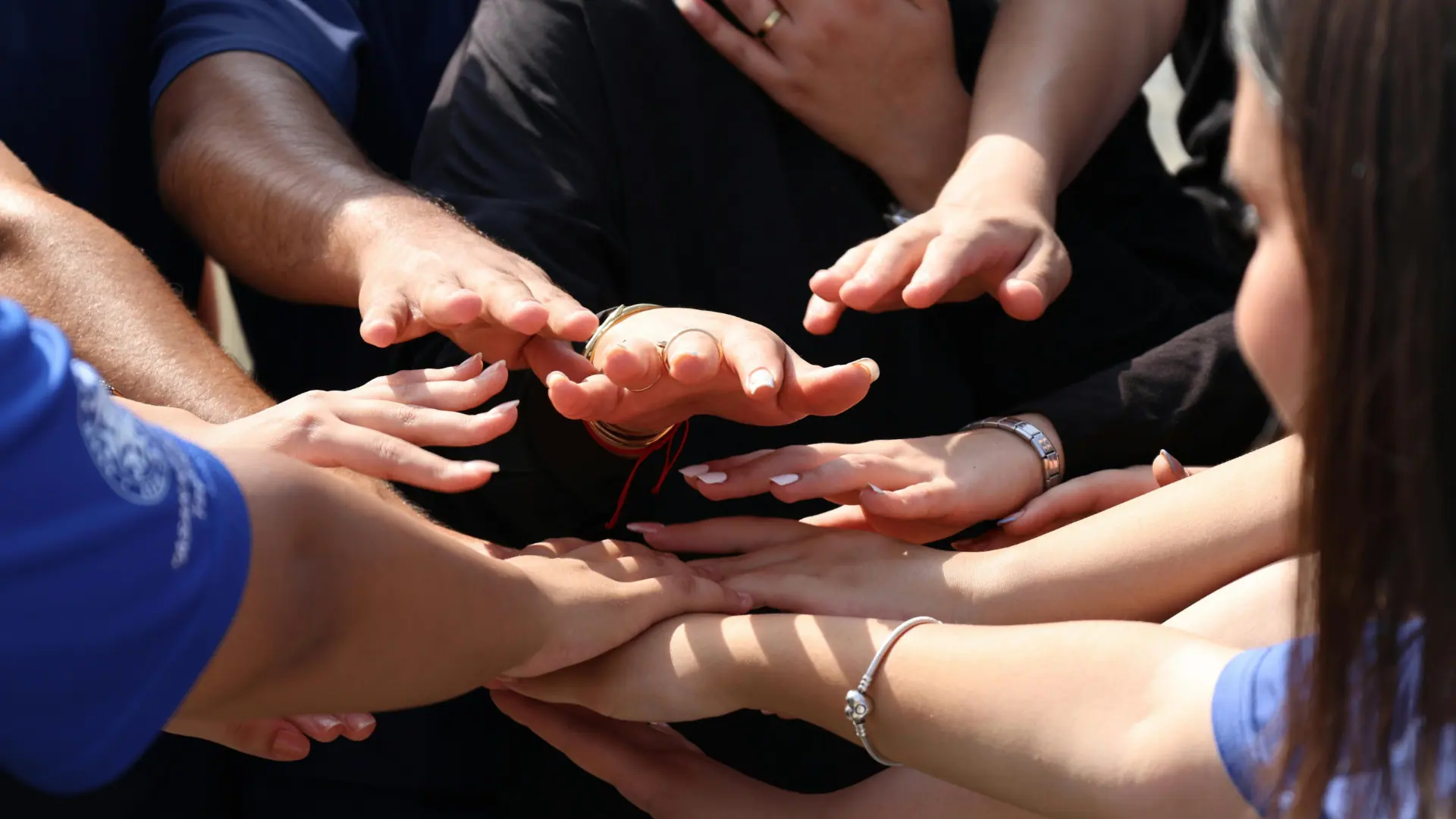 Teamwork – Hände zusammen